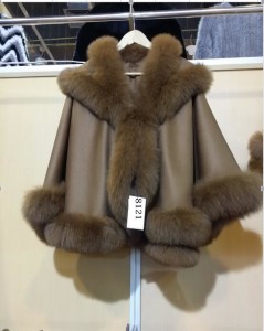16-April-008 cashmere shawl with fox fur trim