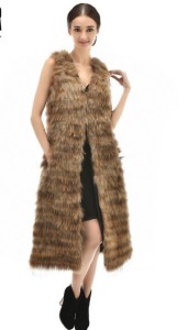 16May-021 raccoon fur long vest  (5)