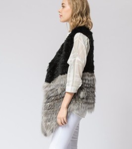 16-008June knitted rabbit fur vest with silver fox fur trim (11)