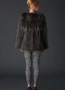 16-037June raccoon fur coat  (13)