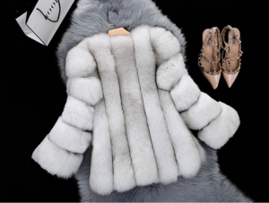 16-055july-fox-fur-coat-eileenhou-7