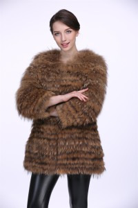 1610016-raccoon-fur-coat-eileenhou-17