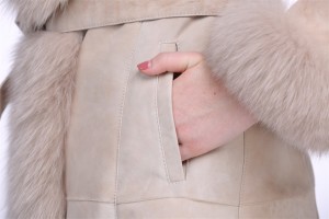 sheep-fur-one-fur-coat-1610019-eileenhou-35