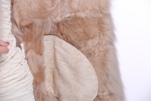 sheep-fur-one-fur-coat-1610019-eileenhou-39
