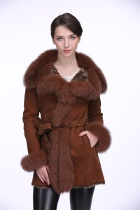 sheep-fur-one-fur-coat-1610019-eileenhou-59