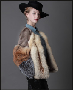 1701033 mink fur coat with fox fur sleeve front eileenhou (13)