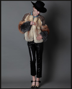 1701033 mink fur coat with fox fur sleeve front eileenhou (17)