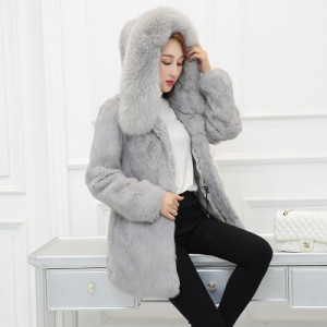 1703095 rabbit fur coat with hood with fox fur trimming eileenhou fur ailin (2)