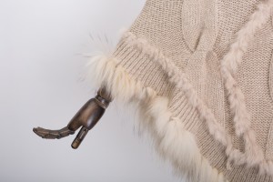 1704093 wool ponch with rabbit fur trimming eileenhou lvcomeff (5)