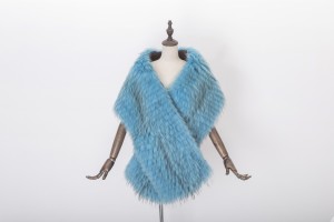 1704098 raccoon fur scarf eileenhou lvcomeff (2)