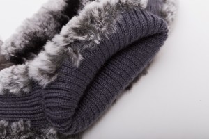 1704118 rex rabbit fur hat with tassles eileenhou lvcomeff (1)