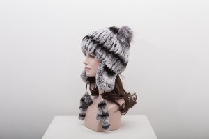 1704118 rex rabbit fur hat with tassles eileenhou lvcomeff (3)