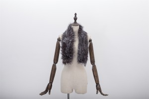 1704128 knitted fox fur scarf eileenhou lvcomeff (2)