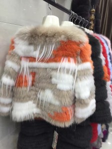 1704207 fox fur jacket with goat fur eileenhou lvcomeff (1)