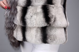 1706021 rex rabbit fur chinchilla vest with silver fox fur collar eileenhou (1)
