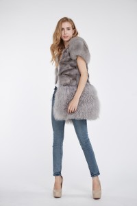 1708023 fox fur vest with tibet sheep fur bottom lvcomeff eileenhou (33)