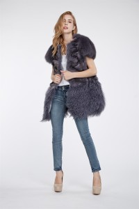 1708023 fox fur vest with tibet sheep fur bottom lvcomeff eileenhou (5)