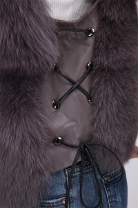 1708138 fox fur vest short eileenhou lvcomeff (44)