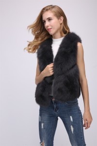 1708140 fox fur vest lvccomeff (26)