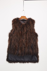 1708157 knitted raccoon fur vest eileenhou (3)