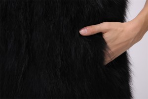 1708157 knitted raccoon fur vest eileenhou (37)