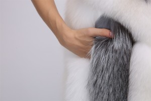 1708158 white silver fox fur vest lvcomeff (33)