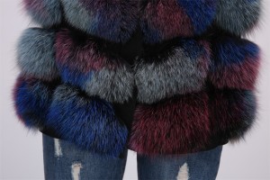 1708161 multicolor fox fur gilet eileenhou (35)