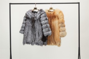 1708162 red fox fur coat lvcomeff (1)
