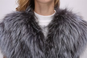 1708165 fox fur gilet waistcoat eilenehou (28)