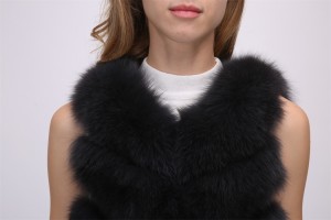 1708173 fox fur gilet eileenhou (33)