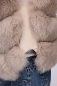 1708174 fox fur waistcoat short eileenhou (1)