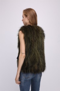 1709012 raccoon fur vest (1)