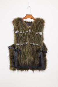 1709012 raccoon fur vest (2)