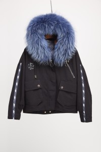 1709015 short down coat with raccoon fur trimming (21)
