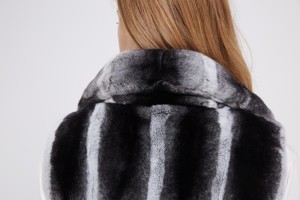1807027 long chinchilla fur vest with fox fur pocket eileenhou (28)
