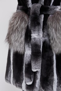 1807027 long chinchilla fur vest with fox fur pocket eileenhou (31)