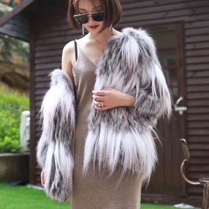 1807065 goat fox fur coat eileenhou