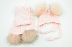 1808049 KNITTED HAT WITH FOX FUR POMPOMS LVCOMEFF (16)