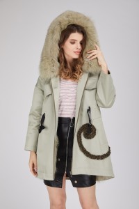 down coat with fox collar 1809126 lvcomeff (14)