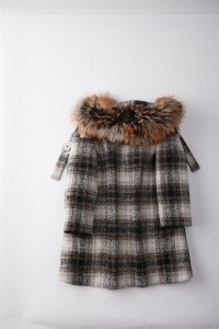down coat with raccoon collar 1809153 eileenhou (5)
