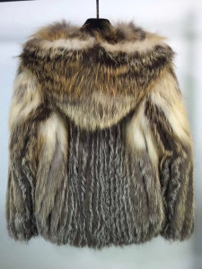 1809030 fox fur coat eileenhou (1)