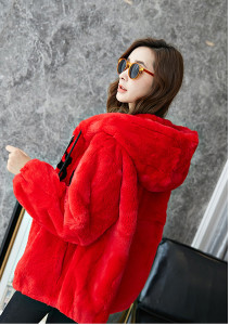 1809034 rex rabbit fur coat with hood with letter words(5)