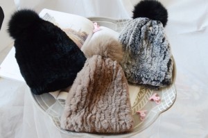 1809053 knitted rex rabbit fur hat with fox poms wholesale (21)