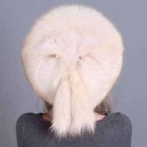 1809066 fox fur hat natural color dstributor (6)