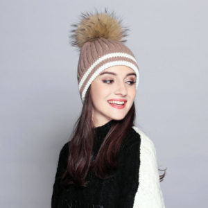 1809074 woven hat with raccoon poms eileenhou (8)