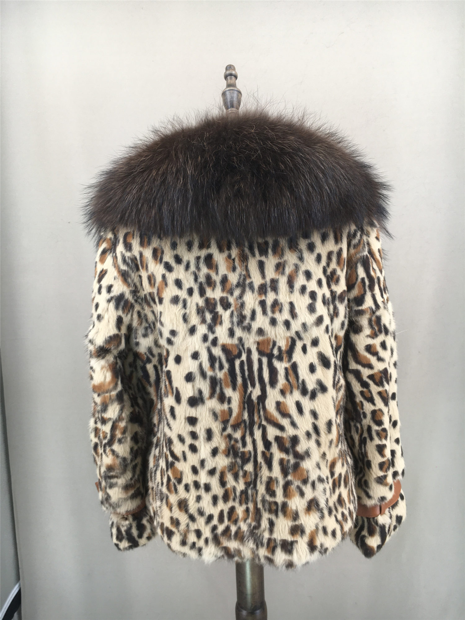 real rabbit fur full pelt coat with sliver fox and raccoon fur collar lvcomeff 2210027 - Image 4