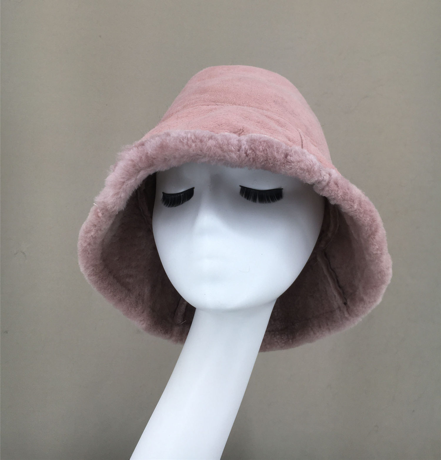 real sheep fur one fur bucket hat lvcomeff 2210010